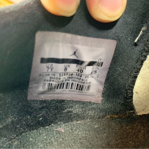 Nike women’s size 8.5 Air Jordan 11 low closing ceremony retro OG GS wmns shoes - Picture 3 of 11